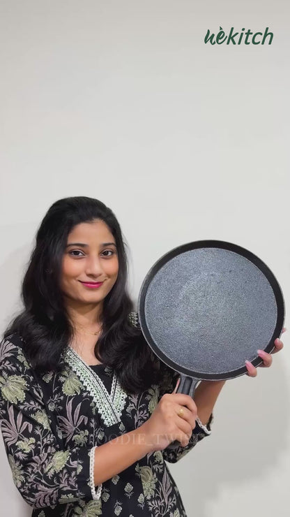Wekitch Pre-Seasoned Cast Iron Dosa Tawa – 29 cm (11.4 Inch), 2.5 kg |Tawa for Dosa, Roti, Chapati & Paratha | Heavy-Duty Iron Cookware with Handle | Gas & Induction Compatible